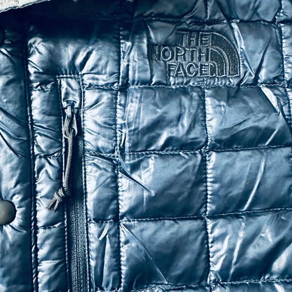 The North Face Summit Navy ThermoBall Reyes Puffer Jacket Mens Small NWOT - Picture 9 of 12
